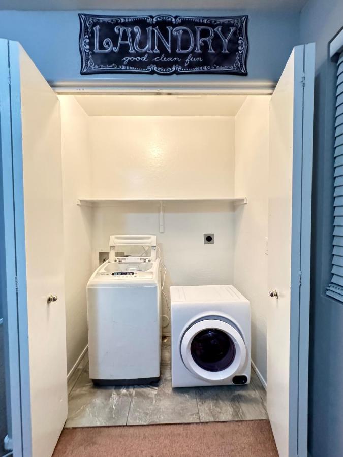 Cozy Private Room With Shared Bathroom Inside A House Финикс Екстериор снимка